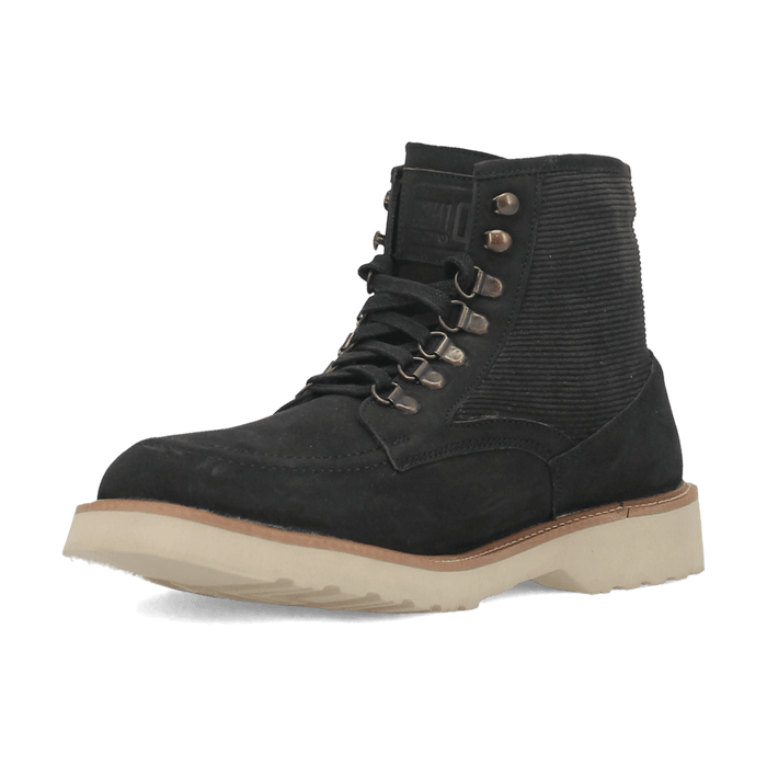 PRODUCT SHOT CARLSBAD LEATHER BOOT AT 225 DEGREE ANGLE