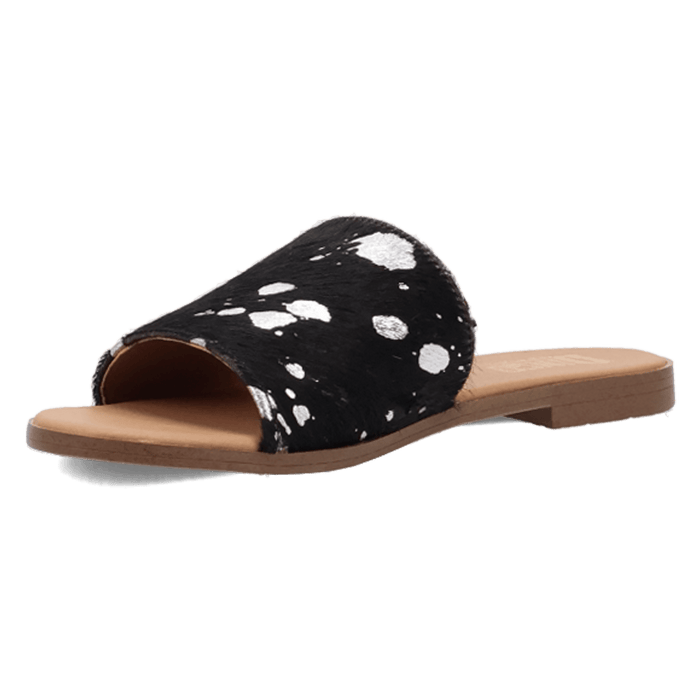 PRODUCT SHOT MOO MOO SANDAL AT 225 DEGREE ANGLE