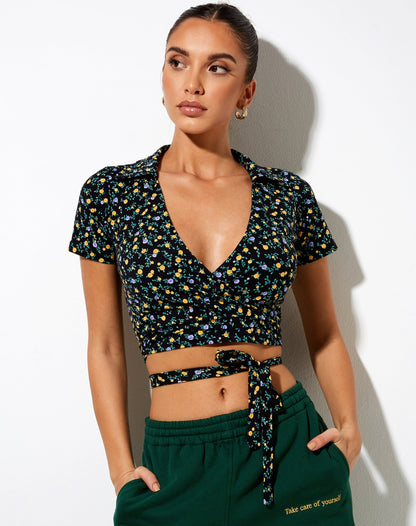Bilar Crop Top in Flowing Flower Black