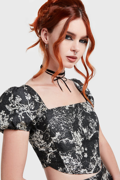 Lilithra Top
