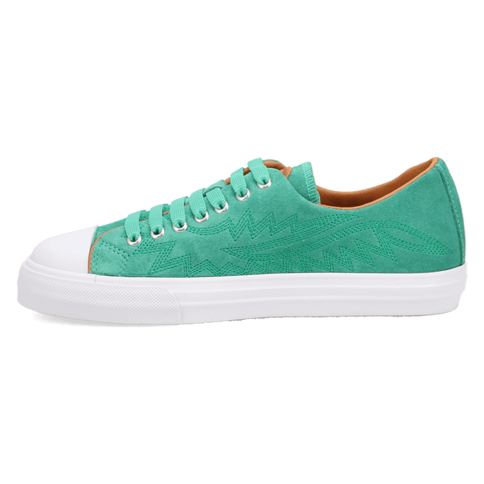 PRODUCT SHOT CAMPUS SNEAKER AT 135 DEGREE OUTSIDE ANGLE
