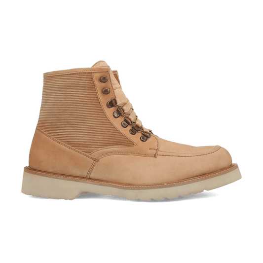 PRODUCT SHOT CARLSBAD LEATHER BOOT AT 90 DEGREE INSIDE ANGLE