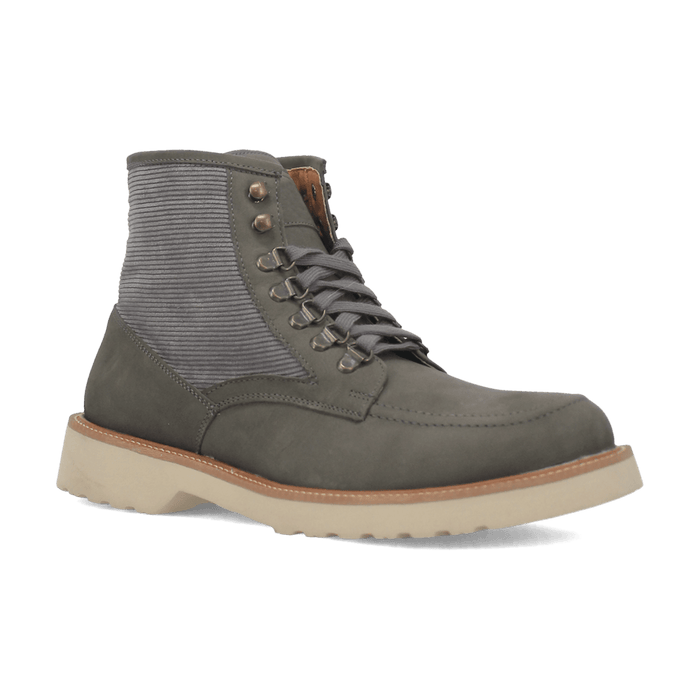 PRODUCT SHOT CARLSBAD LEATHER BOOT AT 45 DEGREE ANGLE