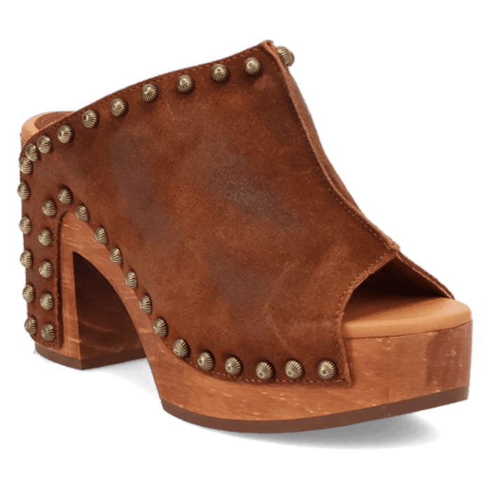 PRODUCT SHOT ECHO WOODEN SANDAL AT 45 DEGREE ANGLE