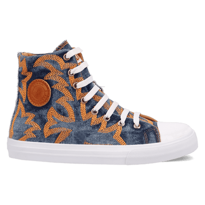 PRODUCT SHOT GAME DAY SNEAKER AT 90 DEGREE INSIDE ANGLE