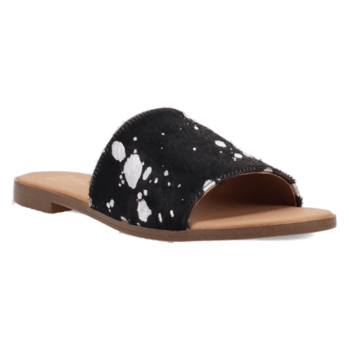 PRODUCT SHOT MOO MOO SANDAL AT 45 DEGREE ANGLE