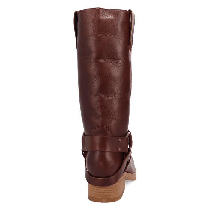 PRODUCT SHOT RIP LEATHER BOOT AT 180 DEGREE BACK ANGLE