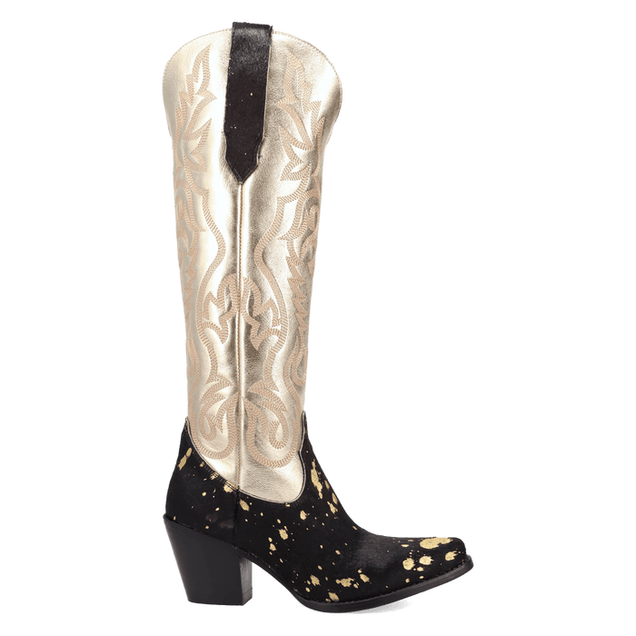 PRODUCT SHOT TAKE NO BULL LEATHER BOOT AT 90 DEGREE INSIDE ANGLE